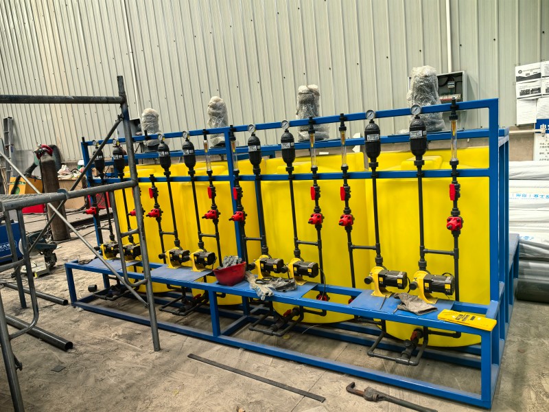 氫氧化鈉自動加藥裝置