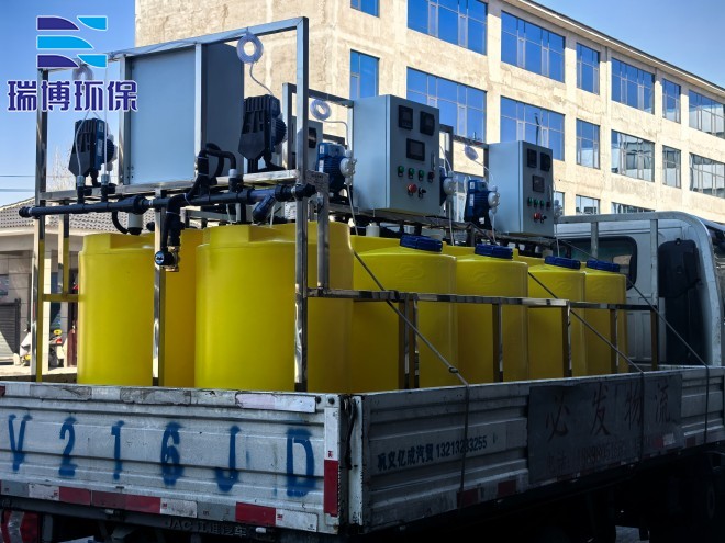 循環(huán)水加藥系統(tǒng)運(yùn)行成本剖析|循環(huán)水｜污水｜水處理系統(tǒng)｜PAM|PAC|絮凝劑｜酸堿｜全自動(dòng)加藥裝置｜三箱設(shè)備｜廠家｜發(fā)貨現(xiàn)場圖