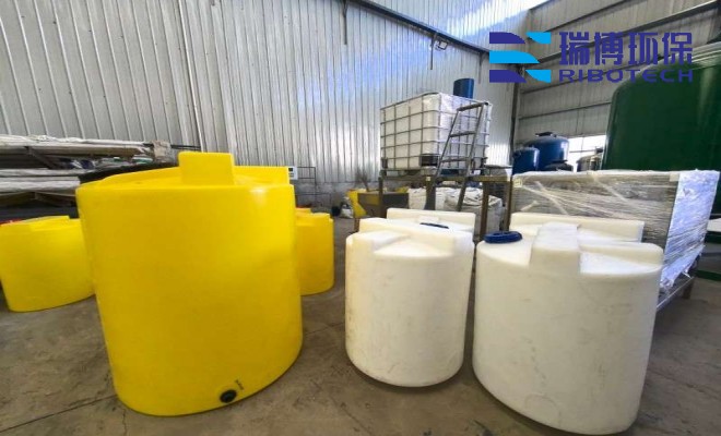 水處理_循環(huán)水_PAM_PAC絮凝劑_加藥設(shè)備_廠家現(xiàn)場圖