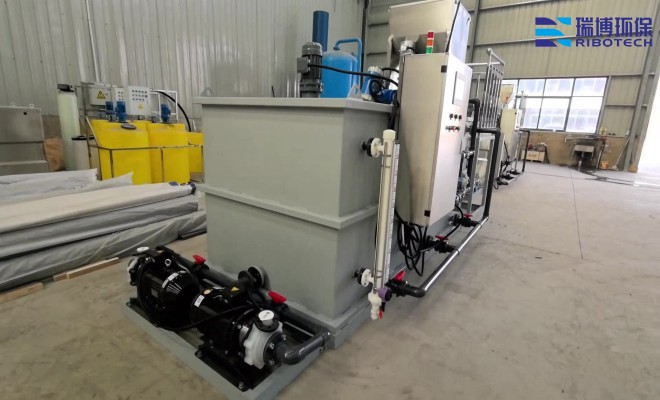 全自動加藥裝置_PAC_PAM絮凝劑__三箱加藥設(shè)備_廠家圖