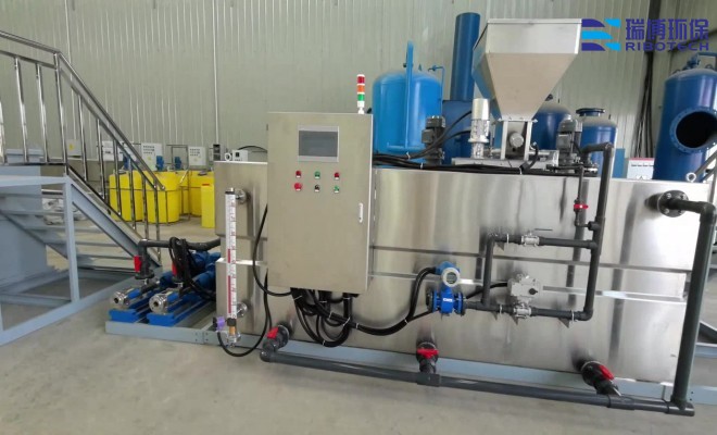 全自動加藥裝置_PAC_PAM絮凝劑__三箱加藥設(shè)備_廠家圖